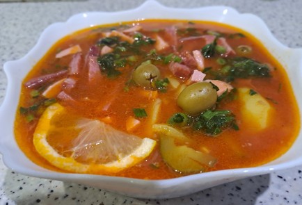 Фото шага рецепта Суп солянка 188564 шаг 10