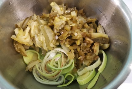 Фото шага рецепта Суп  солянка с курицей 175543 шаг 12  