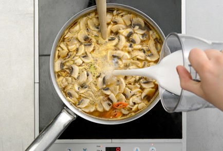 Фото шага рецепта Суп томямкунг 17540 шаг 3