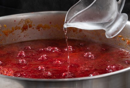 Фото шага рецепта Свекольная икра на зиму 174191 шаг 7  