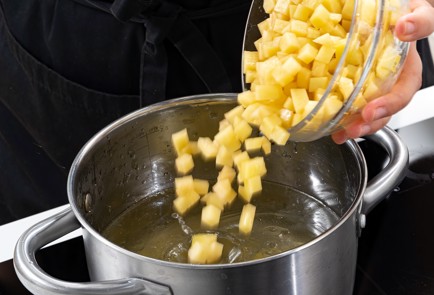 Фото шага рецепта Свекольник горячий 173645 шаг 10  