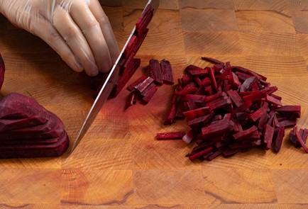 Фото шага рецепта Свекольник горячий 173645 шаг 3  