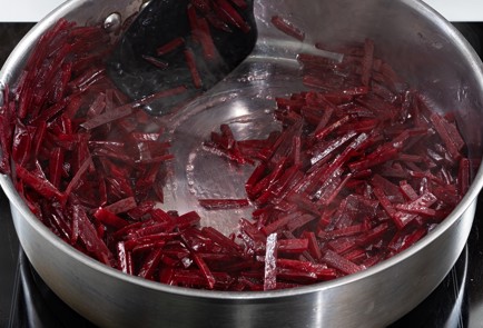 Фото шага рецепта Свекольник горячий 173645 шаг 7  