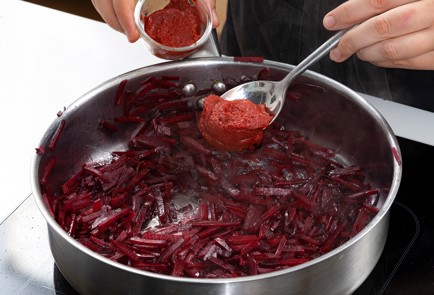 Фото шага рецепта Свекольник горячий 173645 шаг 8  