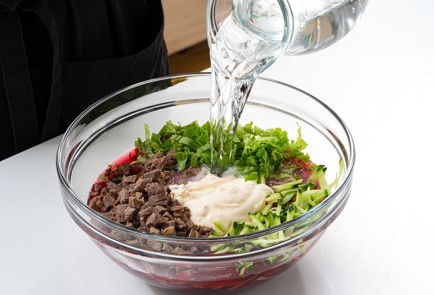 Фото шага рецепта Свекольник с мясом 173644 шаг 12  