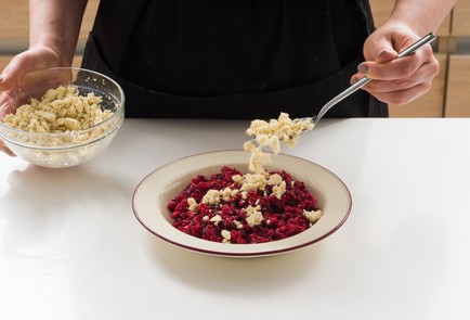 Фото шага рецепта Свекольное ризотто с маринованным тофу 152046 шаг 7