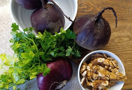 Фото шага рецепта Свекольный салат 191010 шаг 1  