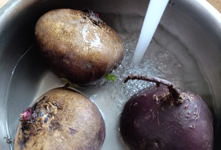 Фото шага рецепта Свекольный салат 191010 шаг 3  