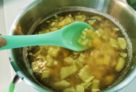 Фото шага рецепта Свекольный суппюре с имбирем 140168 шаг 12