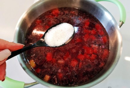 Фото шага рецепта Свекольный суппюре с имбирем 140168 шаг 17