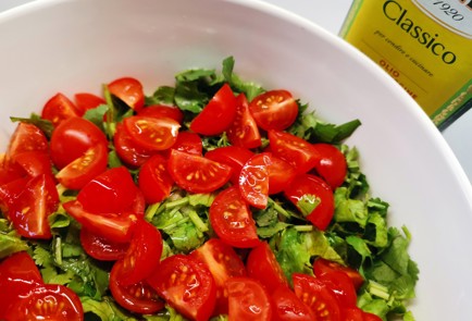 Фото шага рецепта Свежий салат 189885 шаг 9  