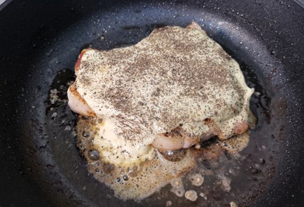 Фото шага рецепта Свиная корейка с сыром 186390 шаг 10  