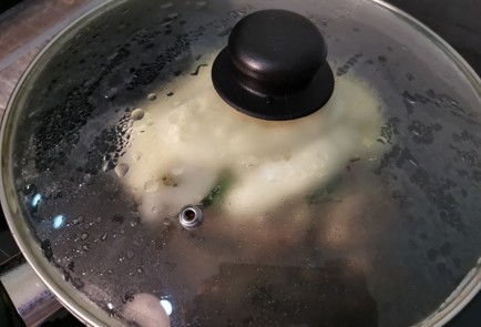 Фото шага рецепта Свиная корейка с сыром 186390 шаг 14  