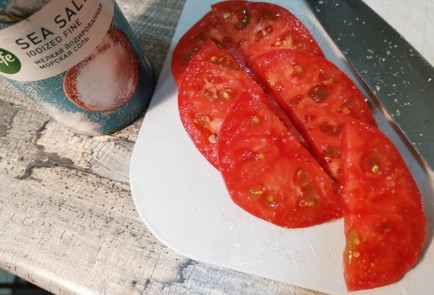 Фото шага рецепта Свиная корейка с сыром 186390 шаг 2  