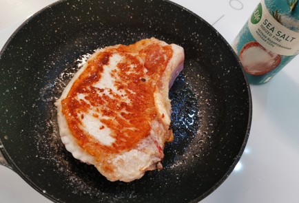 Фото шага рецепта Свиная корейка в соусе дорблю 186783 шаг 5  