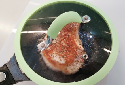 Фото шага рецепта Свиная корейка в соусе дорблю 186783 шаг 7  