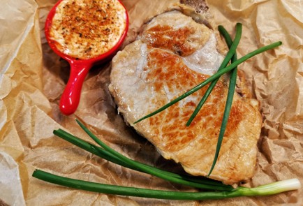 Фото шага рецепта Свиная корейка 188750 шаг 10  