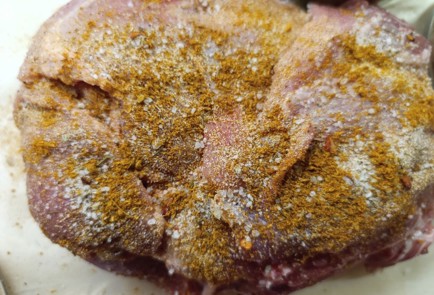 Фото шага рецепта Свиная лопатка в фольге 190868 шаг 7  