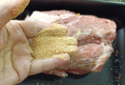 Фото шага рецепта Свиная шея с тыквой в духовке 191087 шаг 4  