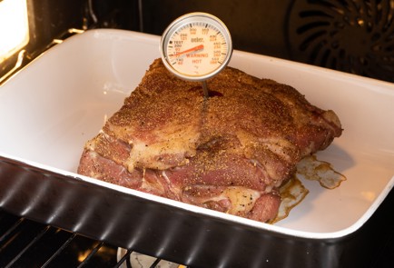 Фото шага рецепта Свиная шея в духовке 140227 шаг 3  