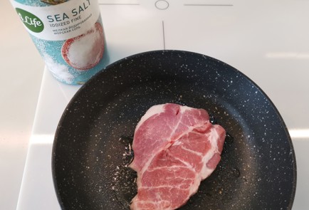 Фото шага рецепта Свиная шея 189201 шаг 3  