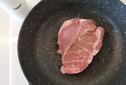 Фото шага рецепта Свиная шея 189201 шаг 4  