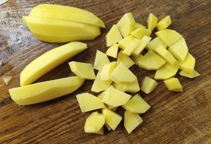 Фото шага рецепта Свиная вырезка пофранцузски с ананасами 190869 шаг 3  