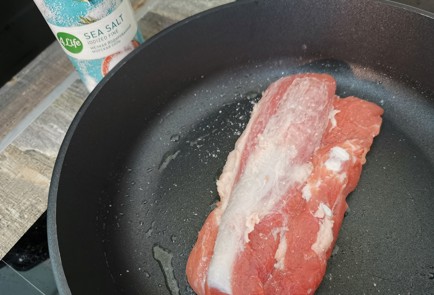 Фото шага рецепта Свиная вырезка пофранцузски 186393 шаг 6