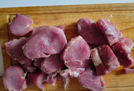 Фото шага рецепта Свиная вырезка с бататом 186992 шаг 2  