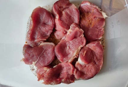 Фото шага рецепта Свиная вырезка с бататом 186992 шаг 5  