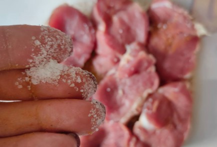 Фото шага рецепта Свиная вырезка с бататом 186992 шаг 6  