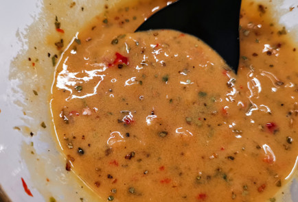 Фото шага рецепта Свиная вырезка запеченная с помидорами и сыром 151960 шаг 7  