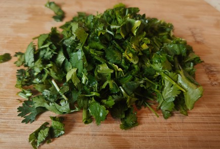 Фото шага рецепта Свинина с картофелем и кинзой 186705 шаг 11  