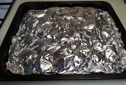 Фото шага рецепта Свинина с картошкой в фольге 190901 шаг 9