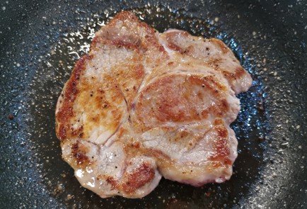 Фото шага рецепта Свинина с сыром 189202 шаг 4  