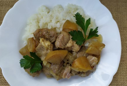 Фото шага рецепта Свинина с яблоками в рукаве 188946 шаг 10