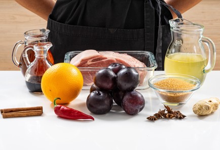 Фото шага рецепта Свинина со сливами 187035 шаг 1  