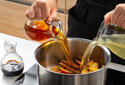 Фото шага рецепта Свинина со сливами 187035 шаг 4  