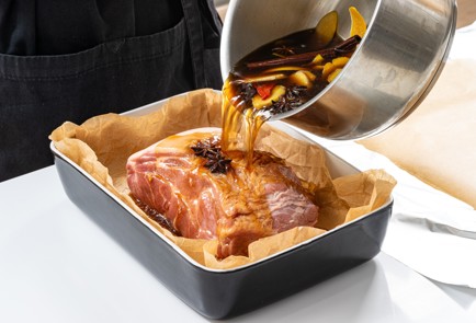 Фото шага рецепта Свинина со сливами 187035 шаг 6  