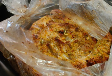 Фото шага рецепта Свинина в духовке с грибной подливкой 191367 шаг 10