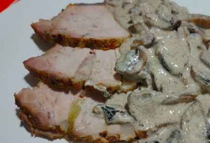 Фото шага рецепта Свинина в духовке с грибной подливкой 191367 шаг 18