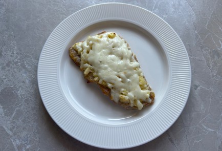 Фото шага рецепта Свинина в духовке с ананасом 189776 шаг 10  