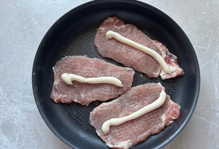 Фото шага рецепта Свинина в духовке с ананасом 189776 шаг 5  