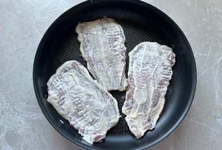 Фото шага рецепта Свинина в духовке с ананасом 189776 шаг 6  