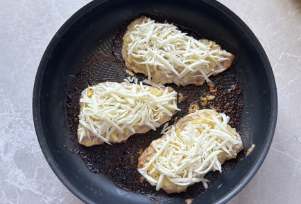 Фото шага рецепта Свинина в духовке с ананасом 189776 шаг 9  