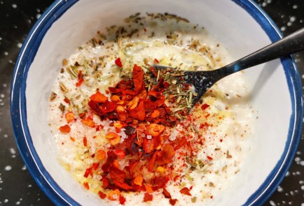 Фото шага рецепта Свиной стейк запеченный в маринаде из хрена 153099 шаг 4  