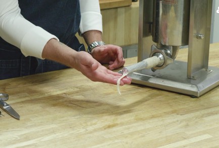 Фото шага рецепта Свиные колбаски с фенхелем 176324 шаг 9  