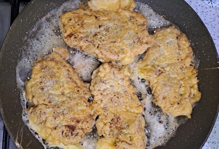 Фото шага рецепта Отбивная из свинины на сковороде 190201 шаг 11  