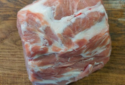 Фото шага рецепта Свиные отбивные в яйце 191292 шаг 1