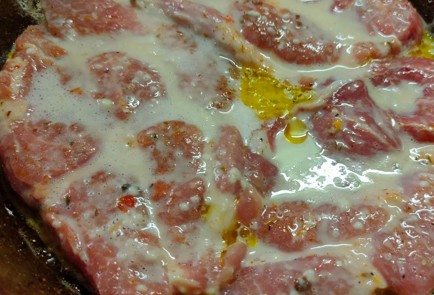 Фото шага рецепта Свиные отбивные в яйце 191292 шаг 13